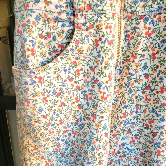 Guess Overalls - Picture 1 of 2